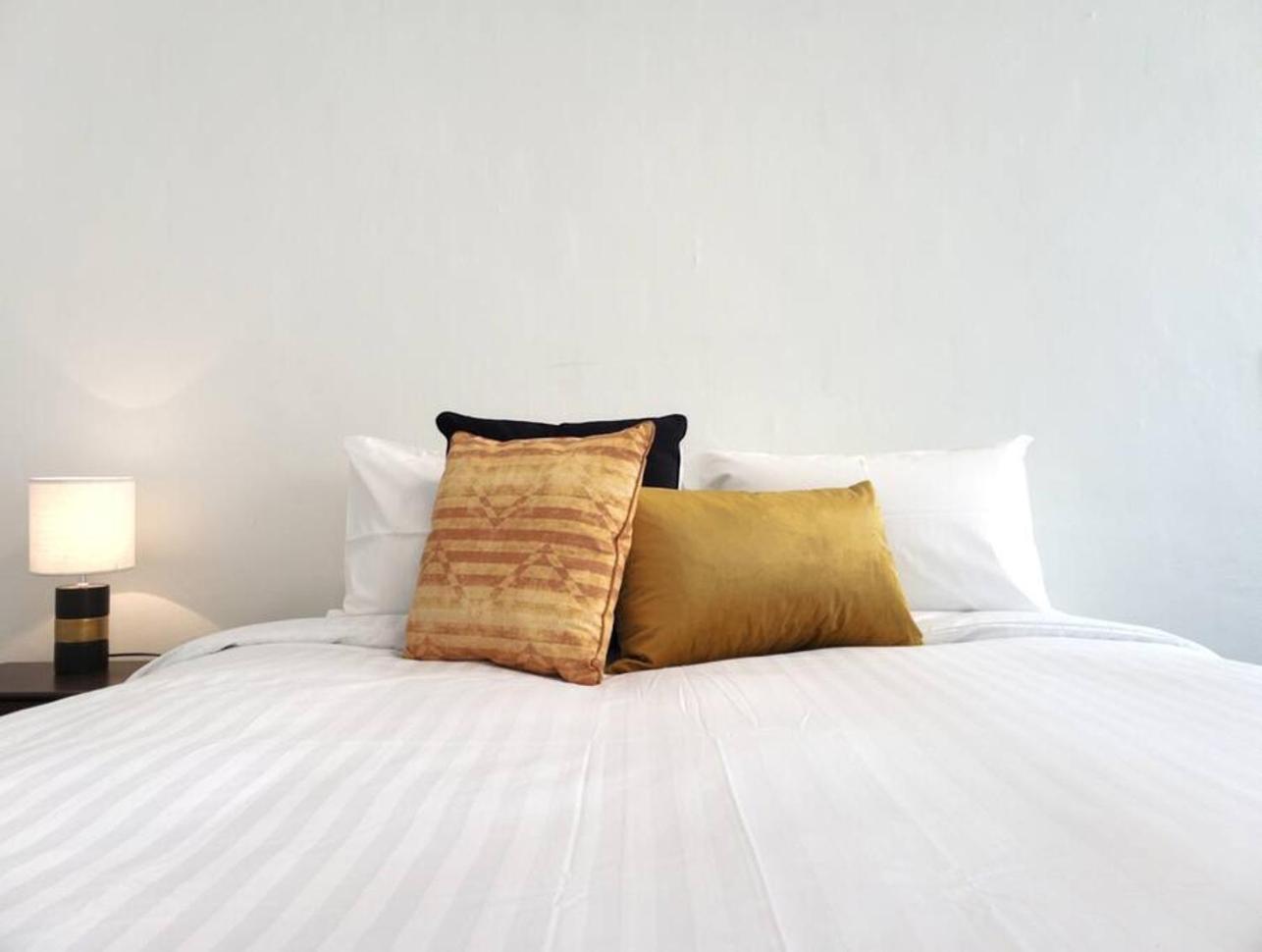 Magical Mcatee W Pool And King Bed Apartment Fremantle Exterior photo