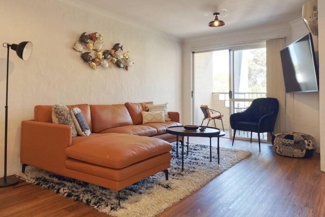 Magical Mcatee W Pool And King Bed Apartment Fremantle Exterior photo